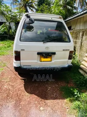 Toyota CR27 1990 Van (Used)