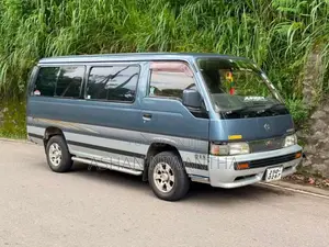 Nissan Caravan 1993 Van (Used)