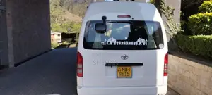 Toyota KDH 2011 Van (Used)