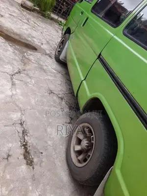 Toyota Shell 1988 Van (Used)