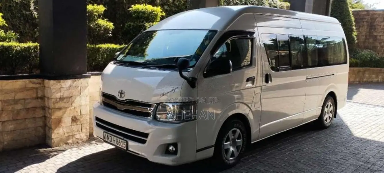 Toyota KDH 2011 Van (Used)