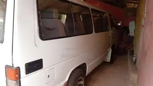 Toyota HIACE 1989 Van (Used)