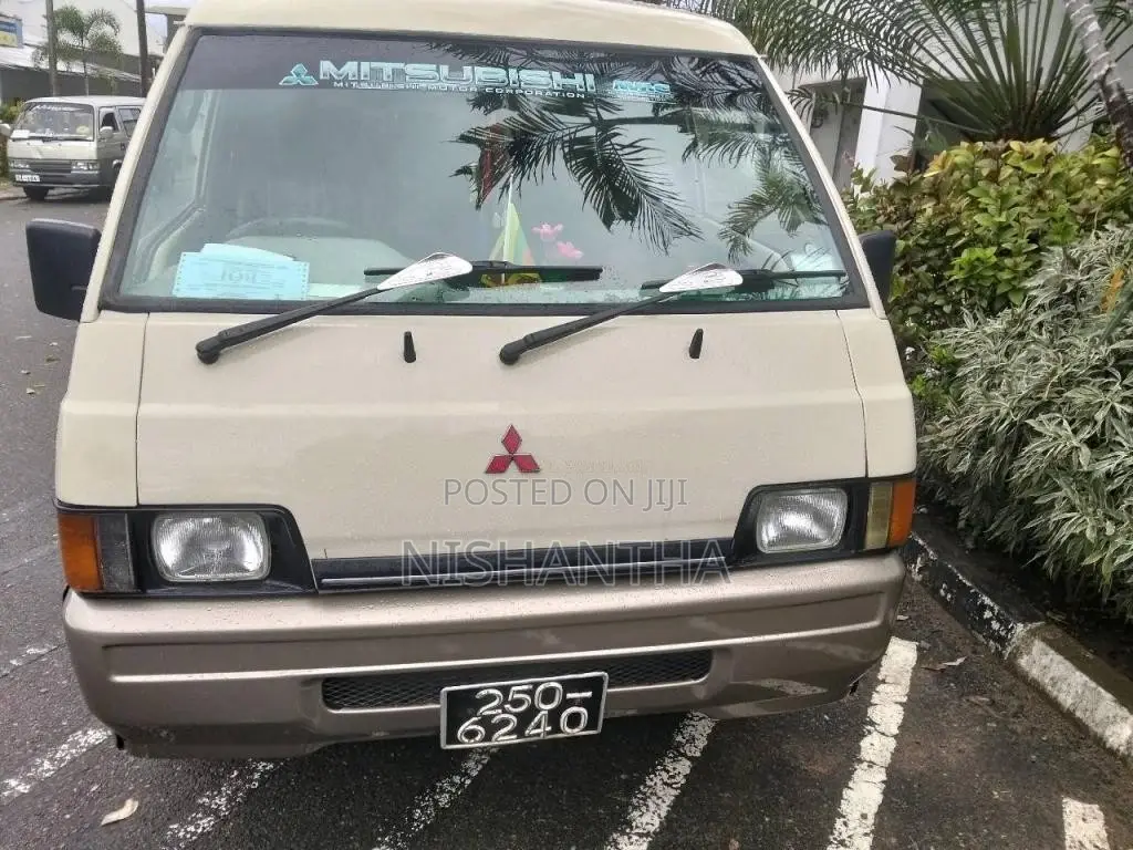 Mitsubishi Po15 1998 Van (Used)
