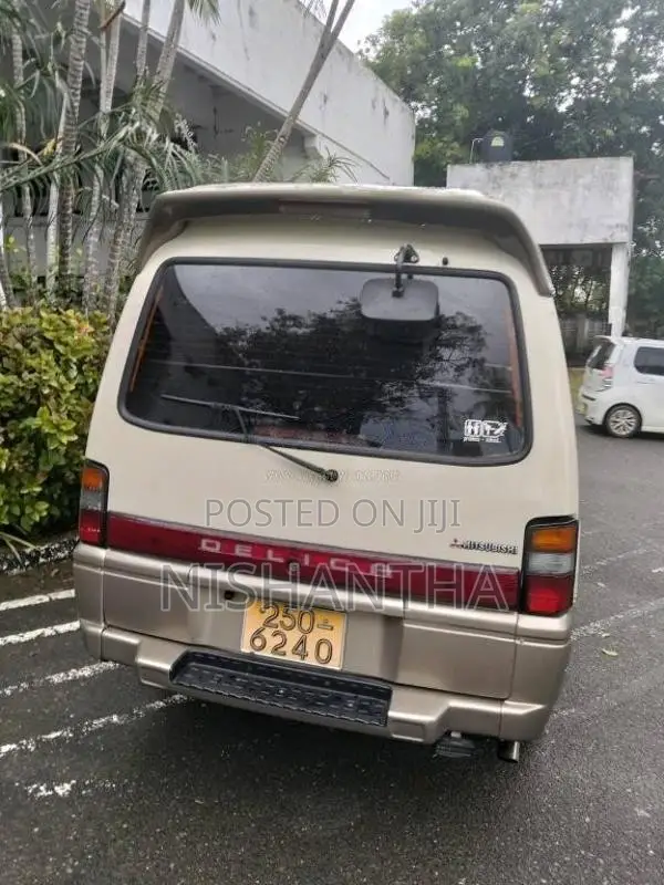 Mitsubishi Po15 1998 Van (Used)