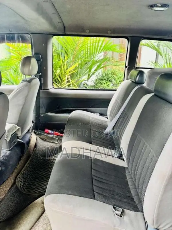 Nissan Serena 1995 Van (Used)