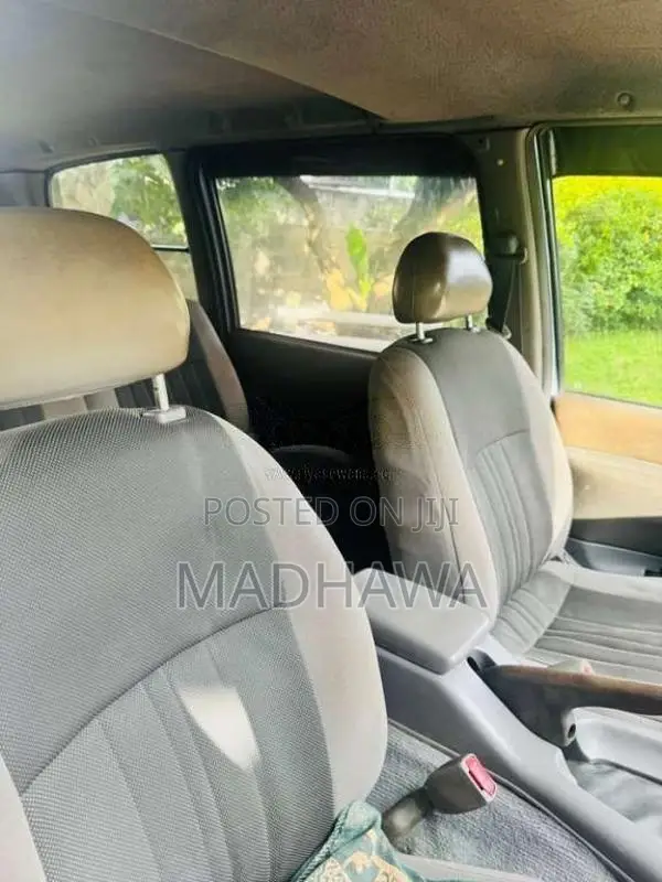 Nissan Serena 1995 Van (Used)
