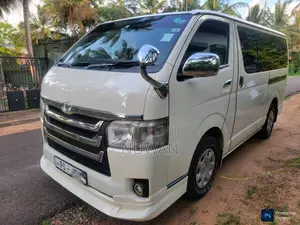 Toyota KDH 2014 Van (Used)