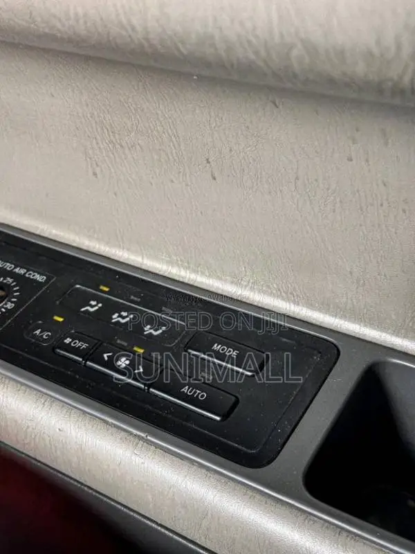 Toyota Noah KR42 2008 Van (Used)