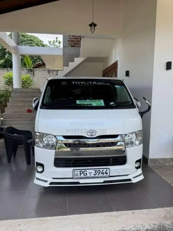 Toyota KDH 201 Dark Prime 2015 Van (Used)
