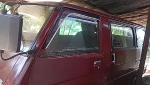 Mitsubishi L300 1984 Van (Used)