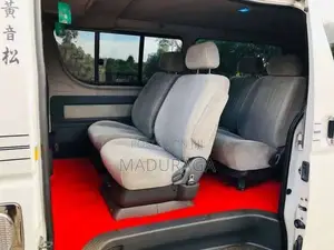 Toyota KDH 2007 Van (Used)