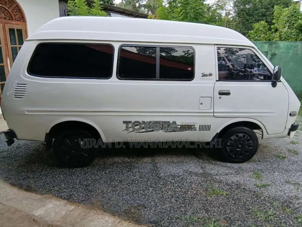 Toyota TownAce 1980 Van (Used)