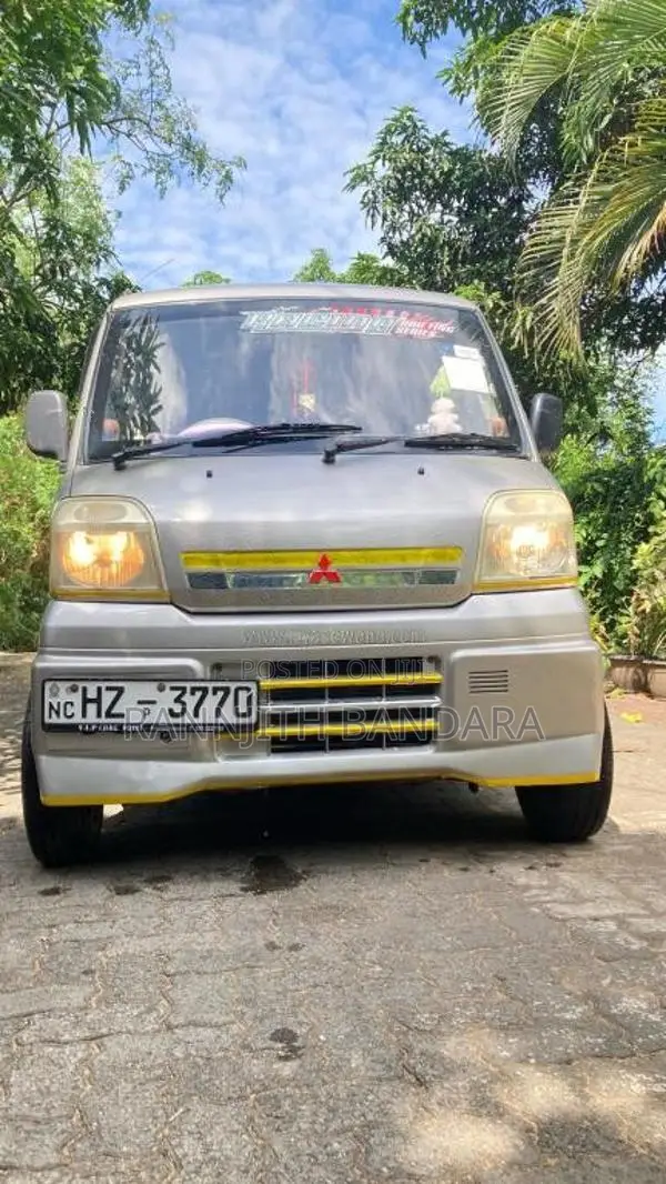 Mitsubishi MiniCab 2004 Van (Used)