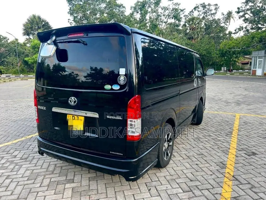 Toyota KDH 201 SUPER GL 2014 Van (Used)