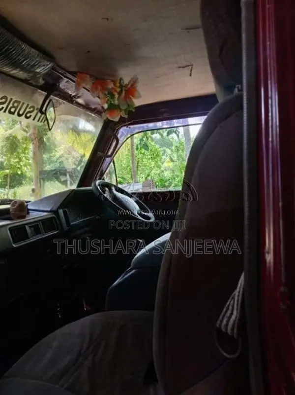 Mitsubishi L300 1984 Van (Used)
