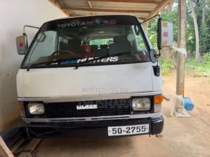 Toyota Shell 1986 Van (Used)