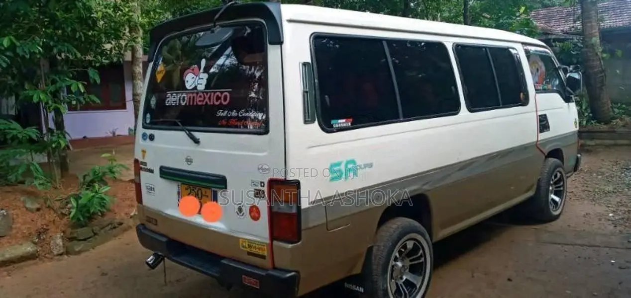 Nissan VRGE-24 1993 Van (Used)