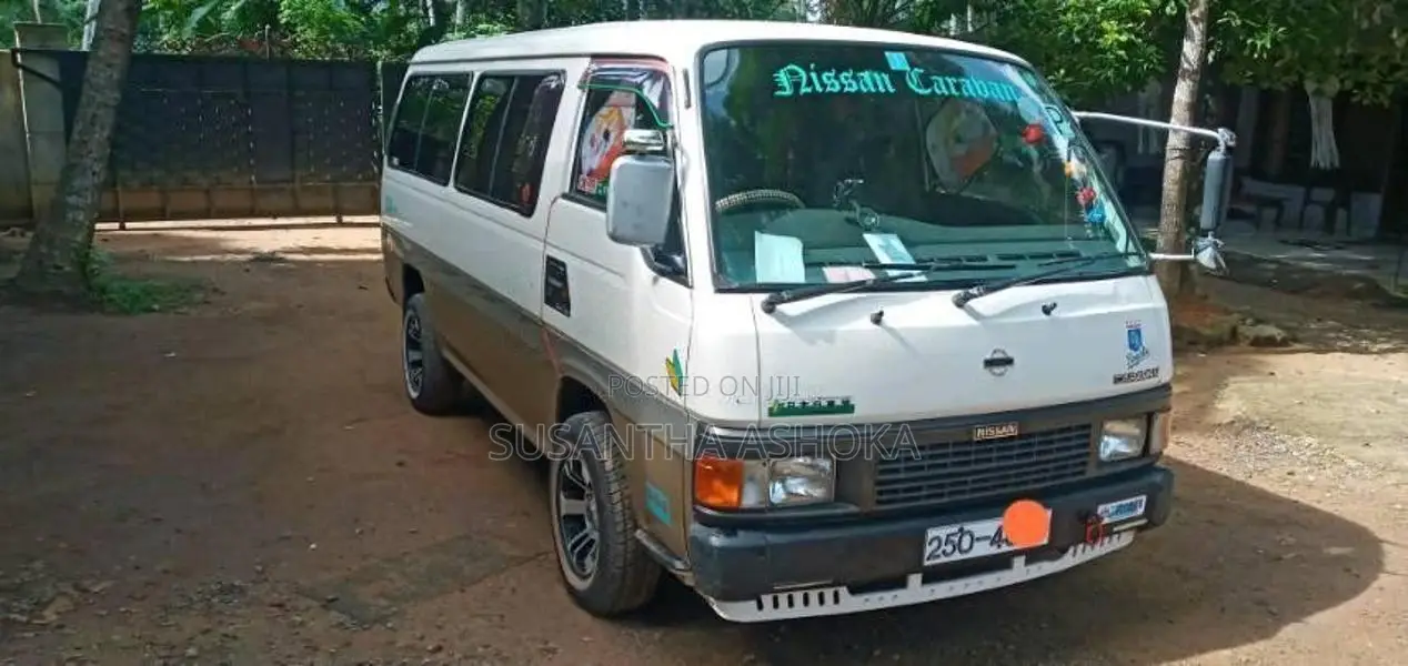 Nissan VRGE-24 1993 Van (Used)