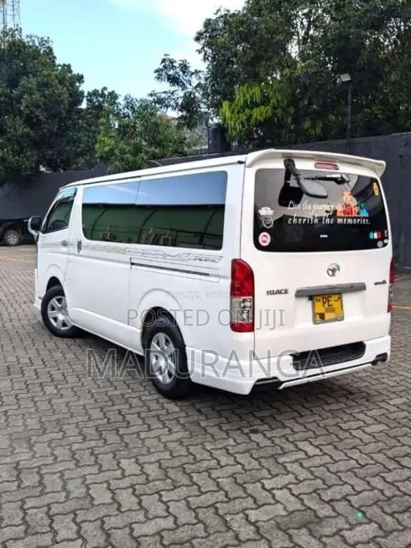 Toyota KDH 2007 Van (Used)