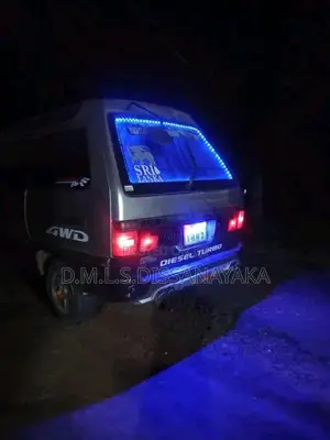 Toyota Skylight Roof 1988 Van (Used)