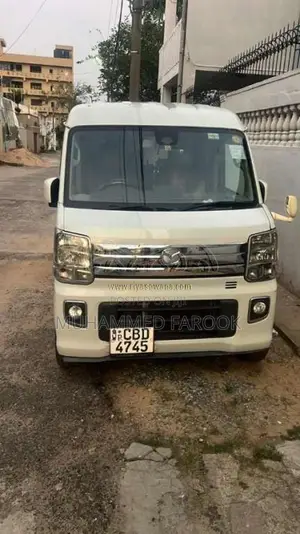 Mazda Scrum 2016 Van (Used)