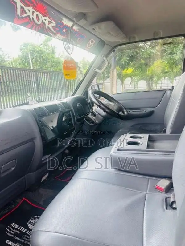 Mazda Bongo 2006 Van (Used)