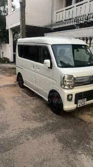 Mazda Scrum 2016 Van (Used)