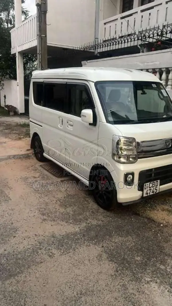 Mazda Scrum 2016 Van (Used)
