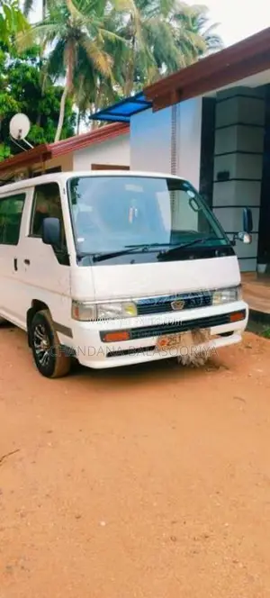 Nissan Caravan 1993 Van (Used)