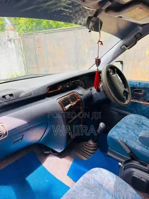 Toyota CR41 1997 Van (Used)