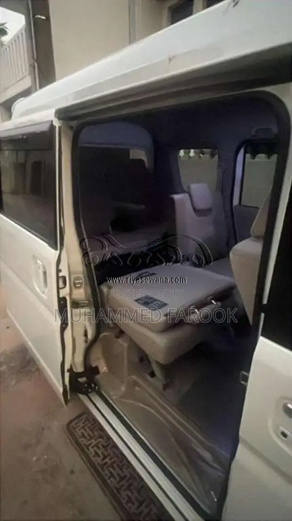 Mazda Scrum 2016 Van (Used)