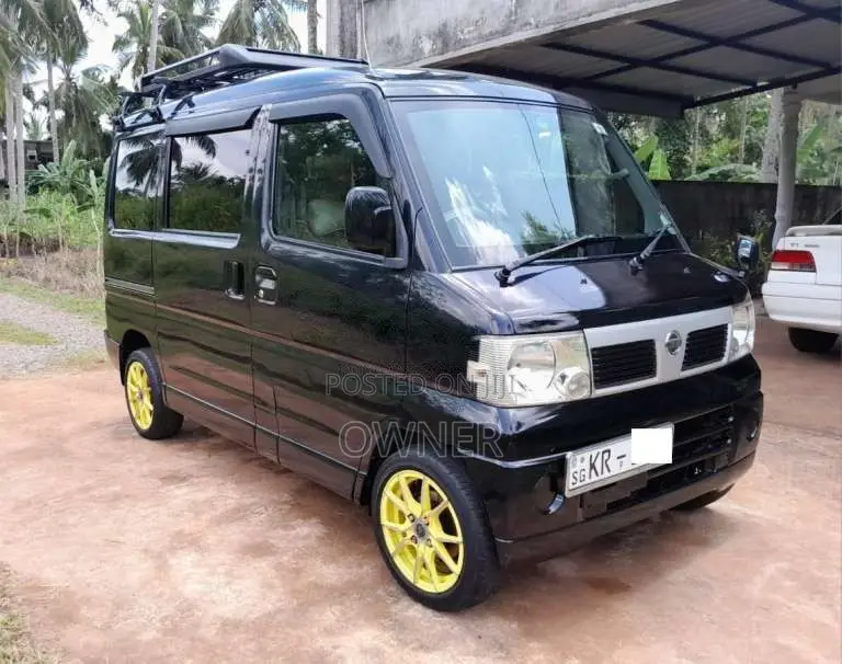 Nissan Clipper Rio Mini Van 2009 Van (Used)