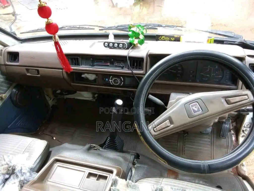 Nissan Vanette 1986 Van (Used)