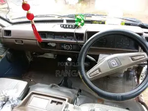 Nissan Vanette 1986 Van (Used)