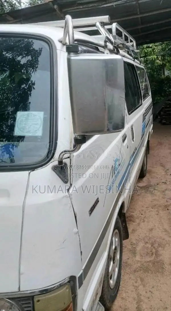 Toyota LH30 1981 Van (Used)