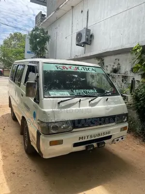 Mitsubishi Delica 1986 Van (Used)
