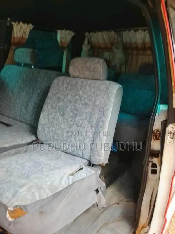 Mitsubishi Delica Closed 1982 Van (Used)
