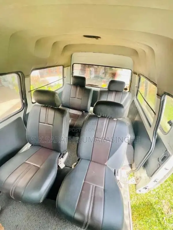 Toyota CR27 1994 Van (Used)
