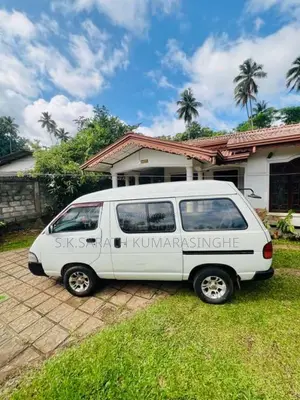 Toyota CR27 1994 Van (Used)