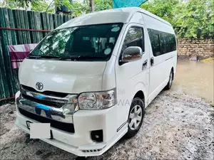 Toyota KDH 2012 Van (Used)