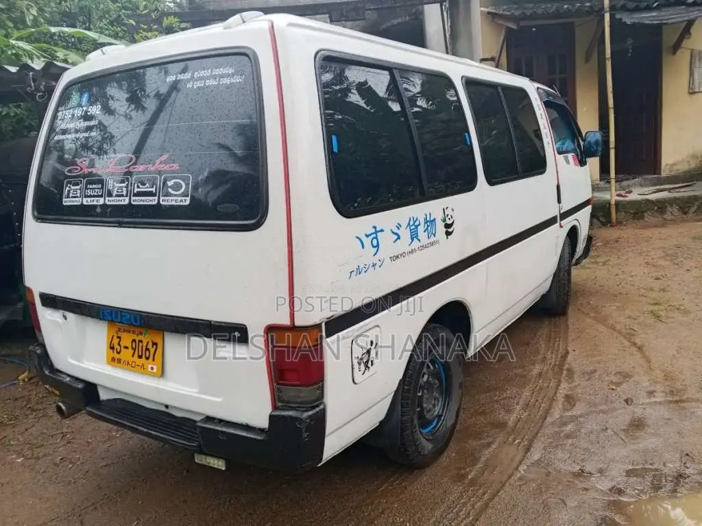 Isuzu Fargo 1993 Van (Used)