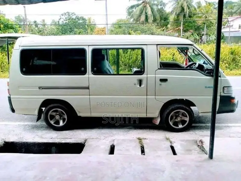 Mitsubishi L300 2008 Van (Used)