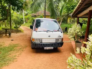 Nissan Vanette 1987 Van (Used)