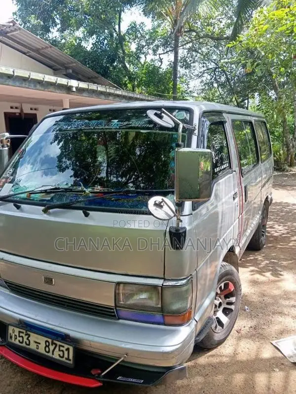 Toyota Hiace 1989 Van (Used)
