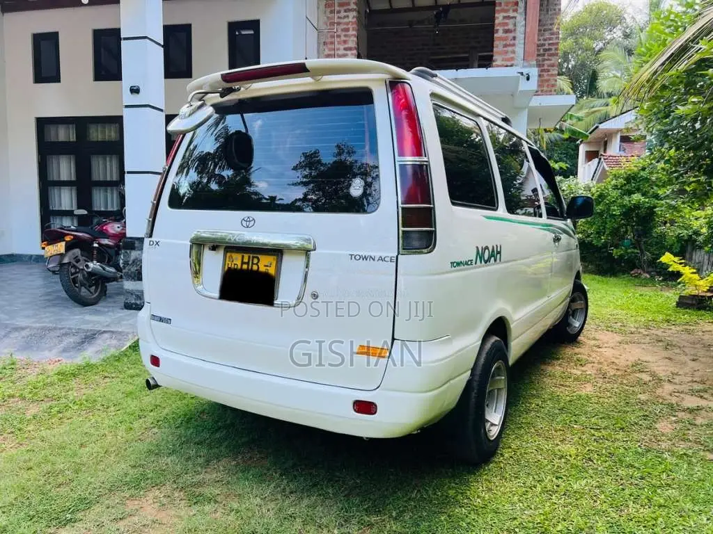 Toyota CR41 1998 Van (Used)