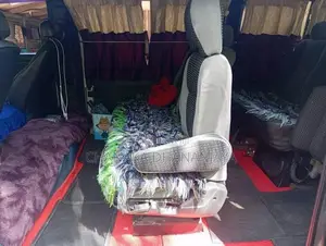 Toyota Hiace 1989 Van (Used)