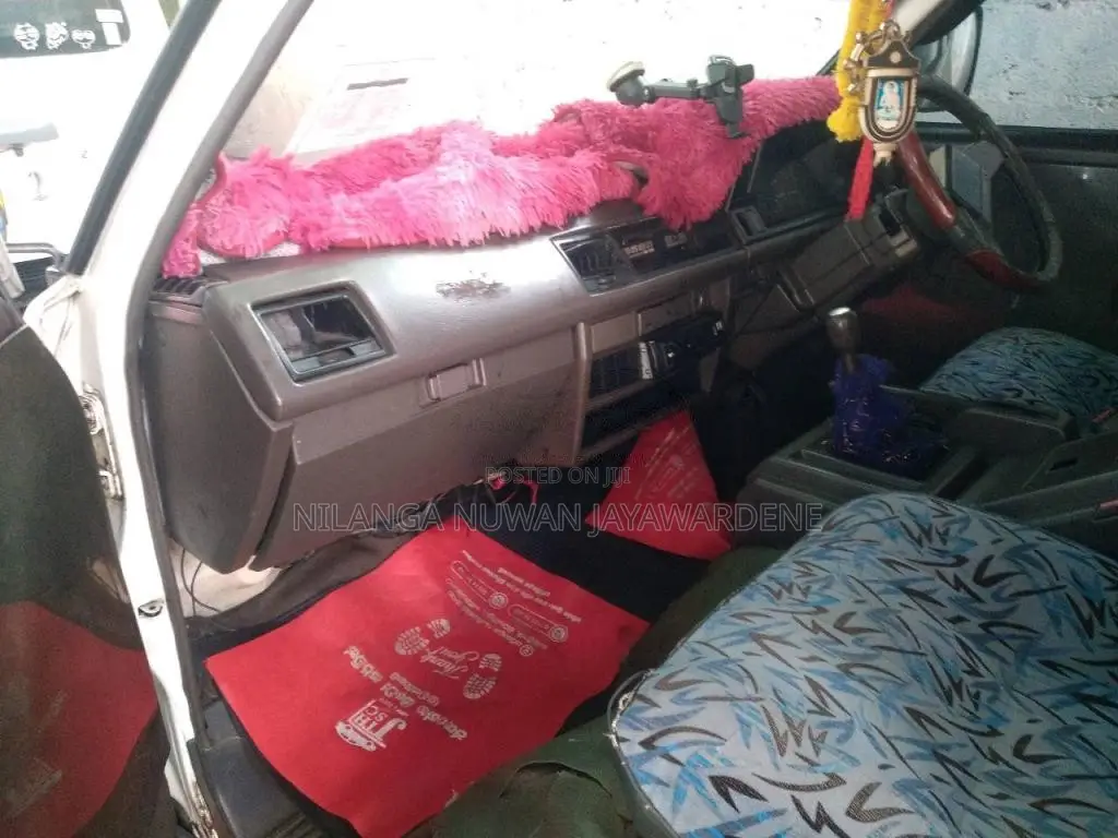 Nissan Vanette 1991 Van (Used)