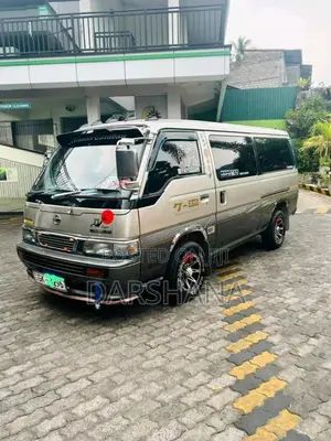 Nissan Caravan 1998 Van (Used)