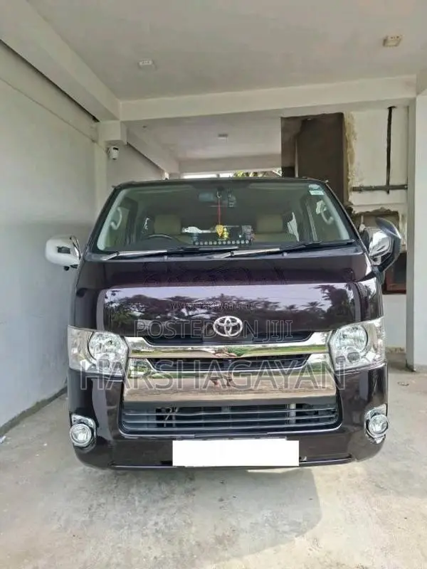 Toyota KDH 2015 Van (Used)
