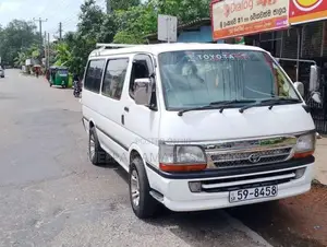 Toyota Dolphin 1991 Van (Used)